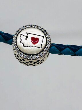 ✨✨Pandora washington Map Exclusive Dangle Charm